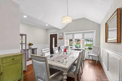 10132 S Keeler Avenue, Oak Lawn, IL 60453 - Photo 3