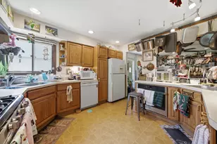 2924 Acorn Ln, Northbrook, IL 60062 - Photo 11