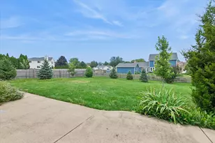 1858 Princeton Cir, Naperville, IL 60565 - Photo 17