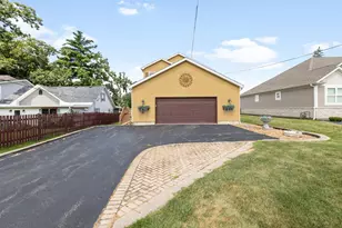 2019 N Woodlawn Park Ave, McHenry, IL 60051 - Photo 5