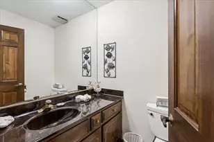 1573 Clemson Dr, Naperville, IL 60565 - Photo 17