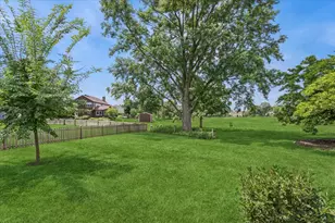 1573 Clemson Dr, Naperville, IL 60565 - Photo 27