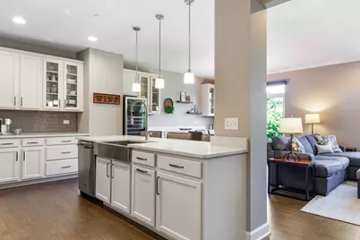 530 Pershing Court, Barrington, IL 60010 - Photo 5