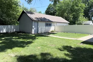 124 E Sunnyside Ave, Libertyville, IL 60048 - Photo 21