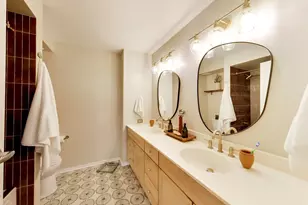 9655 Woods Dr, Skokie, IL 60077 - Photo 21