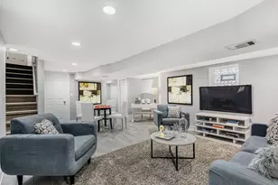 1837 W 104th St, Chicago, IL 60643 - Photo 5