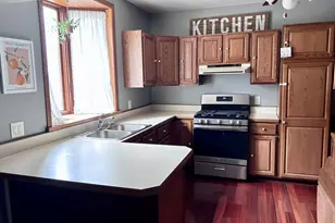 708 12th St, Peru, IL 61354 - Photo 5