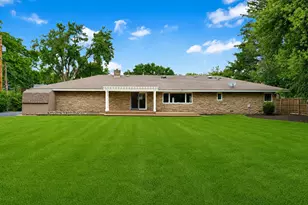 22W689 Elmwood Dr, Glen Ellyn, IL 60137 - Photo 25