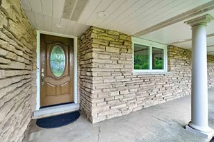 22W689 Elmwood Dr, Glen Ellyn, IL 60137 - Photo 3