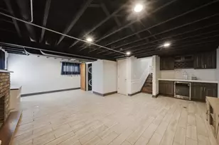 607 N Van Auken St, Elmhurst, IL 60126 - Photo 29
