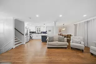 607 N Van Auken St, Elmhurst, IL 60126 - Photo 9