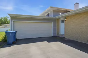 607 N Van Auken St, Elmhurst, IL 60126 - Photo 41
