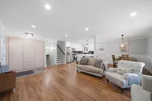 607 N Van Auken St, Elmhurst, IL 60126 - Photo 7
