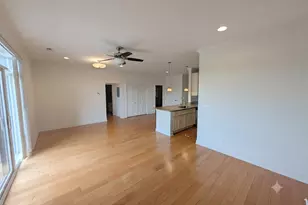 2352 W Byron St, Chicago, IL 60618 - Photo 7