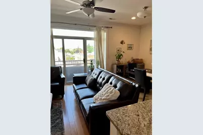 2352 W Byron Street #301, Chicago, IL 60618 - Photo 9