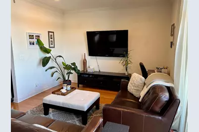 2352 W Byron Street #301, Chicago, IL 60618 - Photo 7