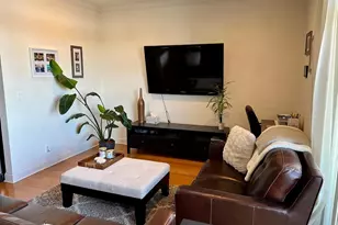 2352 W Byron St, Chicago, IL 60618 - Photo 7