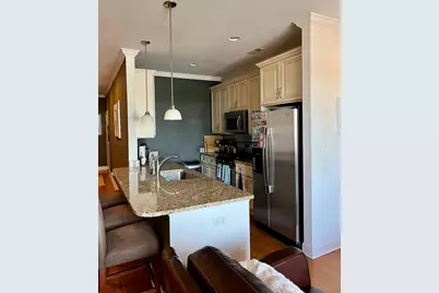2352 W Byron Street #301, Chicago, IL 60618 - Photo 3