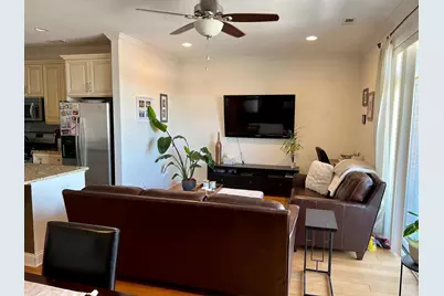 2352 W Byron Street #301, Chicago, IL 60618 - Photo 5
