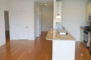 2352 W Byron St, Chicago, IL 60618 - Photo 5