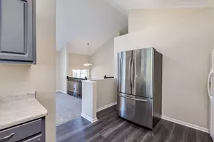 9465 Harrison St, Des Plaines, IL 60016 - Photo 15