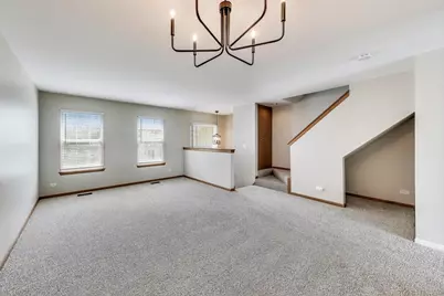 985 Manchester Circle #985, Grayslake, IL 60030 - Photo 5
