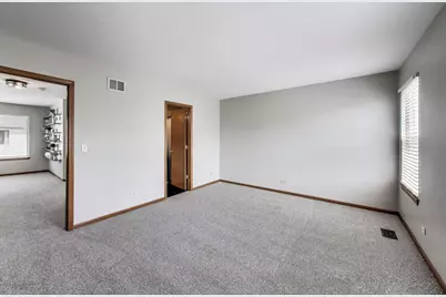 985 Manchester Circle #985, Grayslake, IL 60030 - Photo 17