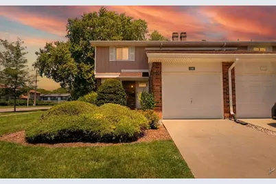 1105 Rhodes Court, Wheaton, IL 60189 - Photo 3