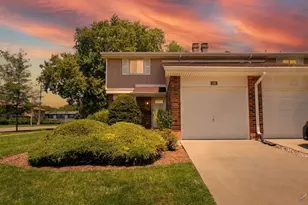 1105 Rhodes Ct, Wheaton, IL 60189 - Photo 3
