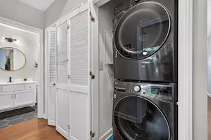 1320 W Grenshaw St, Chicago, IL 60607 - Photo 17