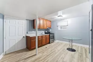2507 W Coyle Ave, Chicago, IL 60645 - Photo 27
