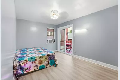 2507 W Coyle Avenue, Chicago, IL 60645 - Photo 13
