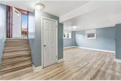 2507 W Coyle Avenue, Chicago, IL 60645 - Photo 23