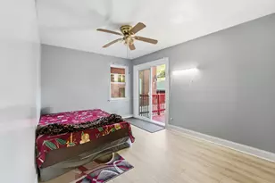 2507 W Coyle Ave, Chicago, IL 60645 - Photo 15