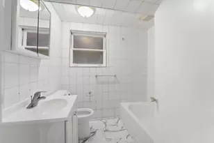 2507 W Coyle Ave, Chicago, IL 60645 - Photo 29