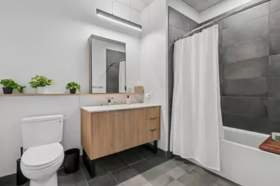 234 W Polk Street #2403, Chicago, IL 60605 - Photo 17