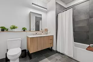 234 W Polk St, Chicago, IL 60605 - Photo 17