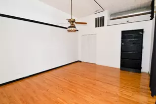 2412 W North Ave, Chicago, IL 60647 - Photo 13