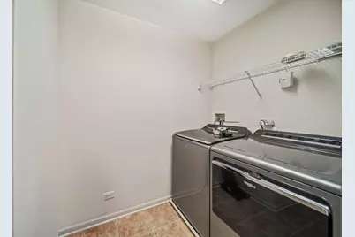 284 Edmundton Circle, Carol Stream, IL 60188 - Photo 27