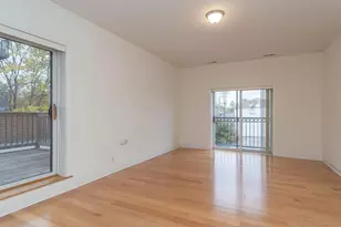 2352 W Byron St, Chicago, IL 60618 - Photo 7