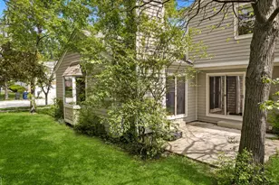 1390 River Oak Dr, Naperville, IL 60565 - Photo 21