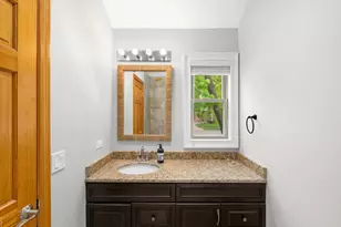 1390 River Oak Dr, Naperville, IL 60565 - Photo 17