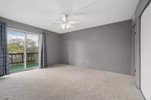 8025 Woodglen Ln, Downers Grove, IL 60516 - Photo 17
