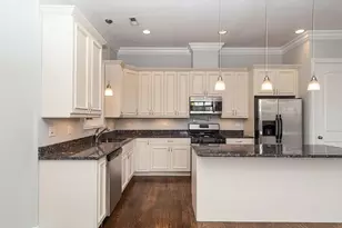 3917 N Western Ave, Chicago, IL 60618 - Photo 5