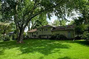 28W610 Lester St, West Chicago, IL 60185 - Photo 15