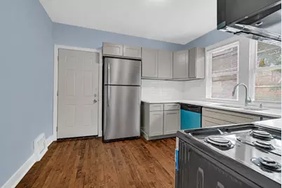 10243 S Parnell Avenue, Chicago, IL 60628 - Photo 7