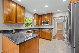 [Address not provided], Highland Park, IL 60035 - Photo 9