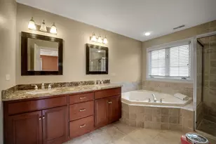 4825 W 92nd St, Oak Lawn, IL 60453 - Photo 17