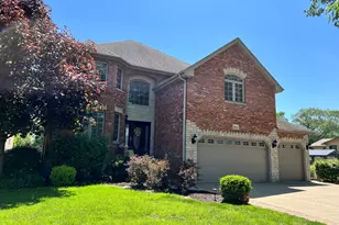 4825 W 92nd St, Oak Lawn, IL 60453 - Photo 1