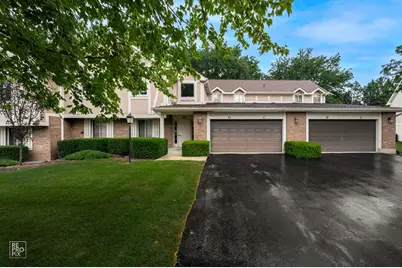 435 Somerset Court #B, Aurora, IL 60504 - Photo 1